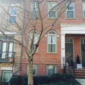 Desmond Town House