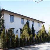 California (or Scandinavian Ski) House