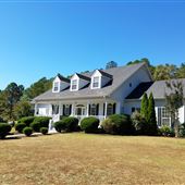 Spacious Traditional Home with Above Ground Pool