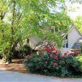Peachtree City: 5-acre home with endless amenities