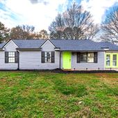4-bedroom Ranch Home in Lawrenceville