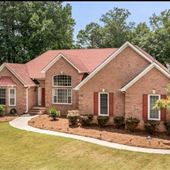 Beautiful Executive Home in upscale community near Lake Spivey