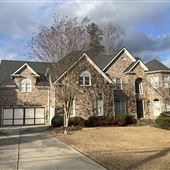 6 BDR Oak Grove Home