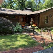 Tucker Log Home on 2.5 Acres