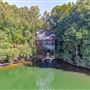 Hideaway Cove: Lake Arrowhead, Ga 5 bedroom Lakefront Lakehouse 1 hour from Atlanta