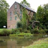Lindale Grist Mill / Waterwheel