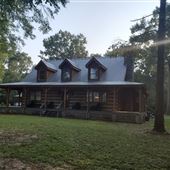 Charming Farm and High End Log Cabin in Beautiful Americus!
