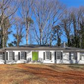 4-bedroom home in Austell