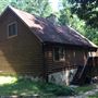 Cabin on 8 acres w/lake