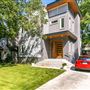 Pop Fiction: Modern Furnished Rental Home with Vibrant Art Collection in Reynoldstown