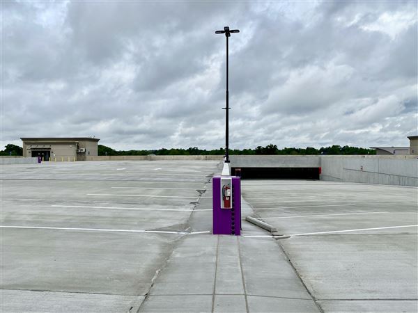 900 Space Parking Deck at Gas South District