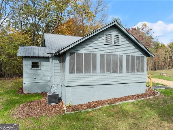 Small Historic Farm Cottage Northeast Georgia