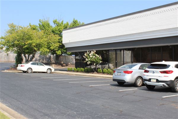 Amwiler Rd - Flex Commercial Building