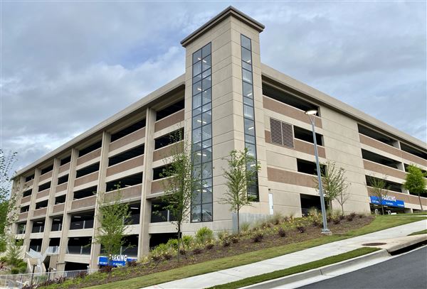 900 Space Parking Deck at Gas South District