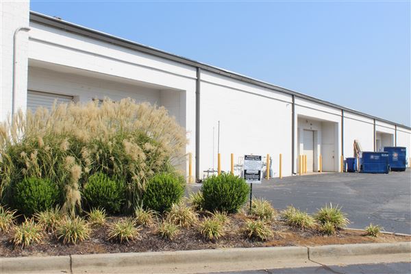 Amwiler Rd - Flex Commercial Building