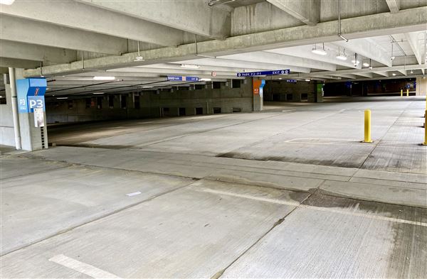 900 Space Parking Deck at Gas South District