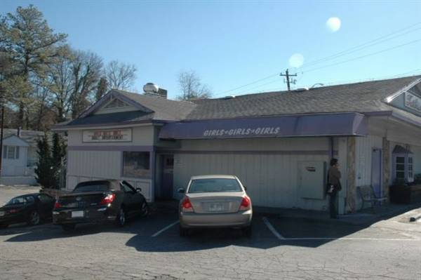 Tattletale Lounge