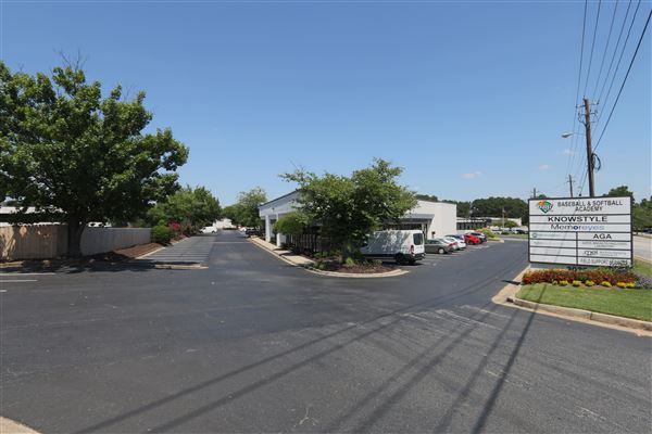 Amwiler Rd - Flex Commercial Building