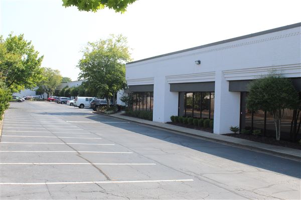 Amwiler Rd - Flex Commercial Building
