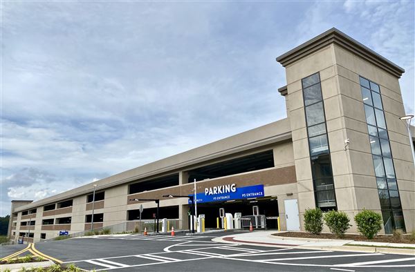 900 Space Parking Deck at Gas South District